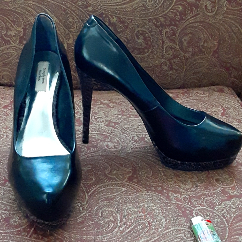Vera Wang stilettos